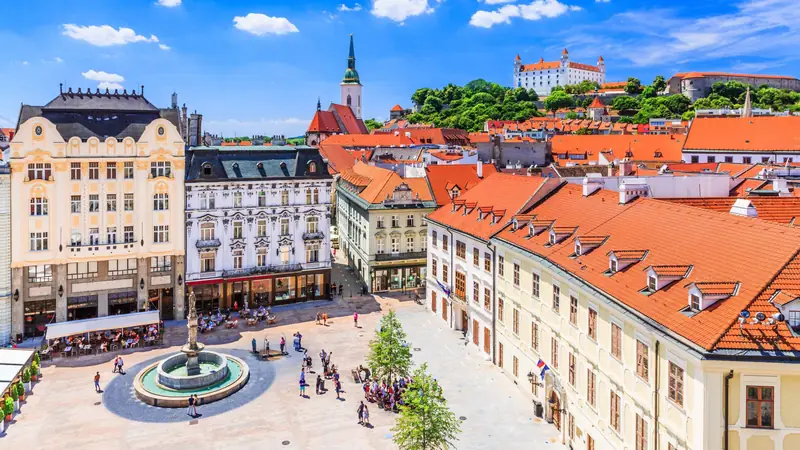 Gita di un giorno a Bratislava da Vienna: evita il prezzo dei bus turistici con una gita privata di mezza giornata