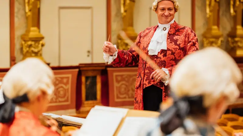 Mozart e cena: come abbinare un concerto di musica classica a Vienna a un tour privato della città
