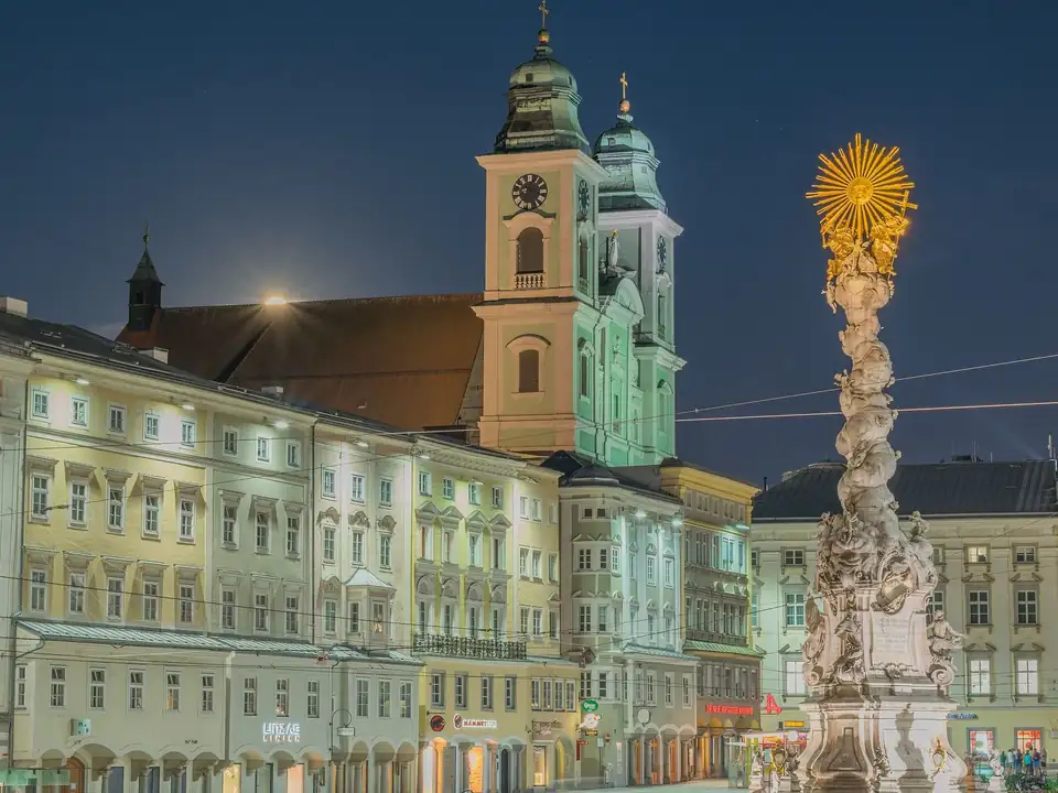 Tour a piedi privato di Linz: tour esclusivo in piccolo gruppo con degustazione della torta di Linz – foto 4