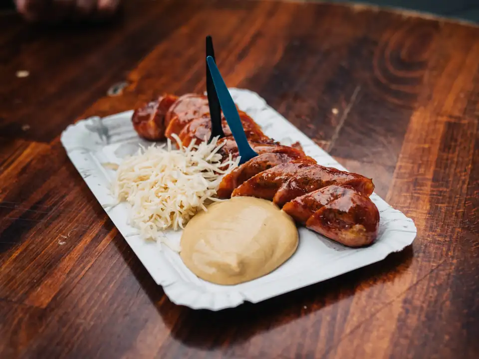 Piccolo gruppo: tour di street food e degustazione di vini a Vienna – foto 4