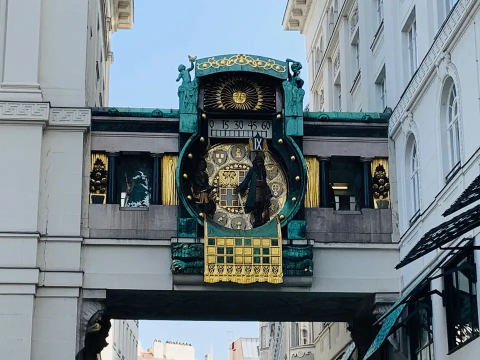 Vienna’s hidden gems: Hidden courtyards, legends, and symbols – photo 5