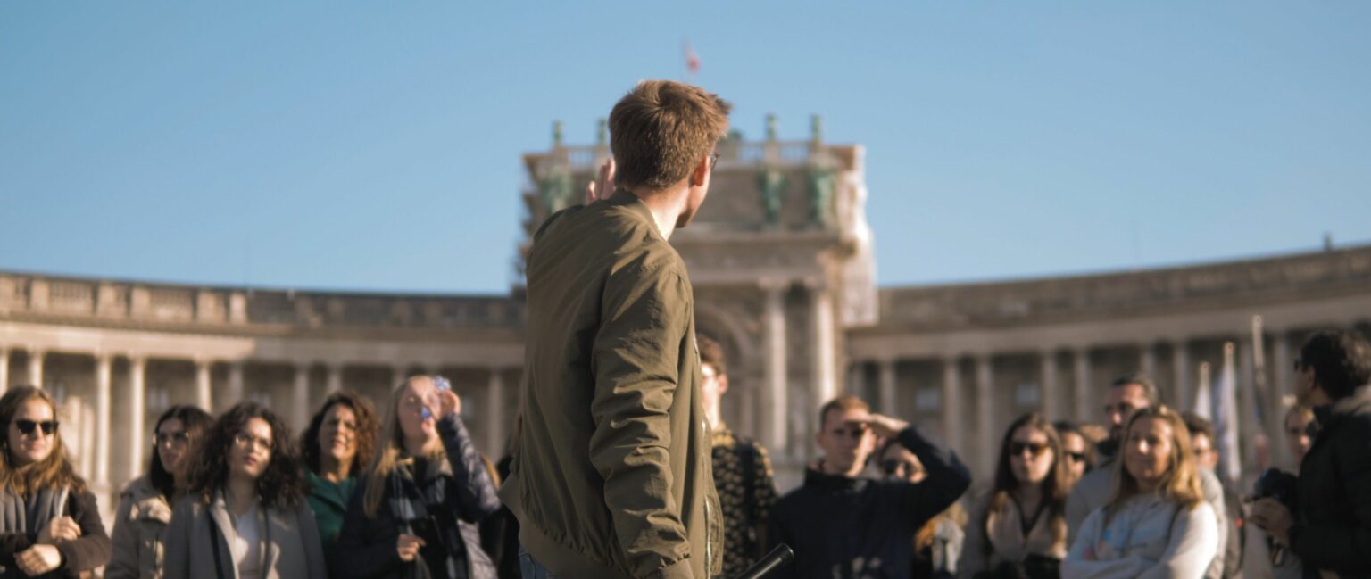 Free Tour guide showing Vienna